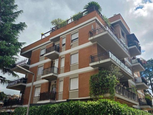 appartamento in vendita a Roma in zona Della Vittoria