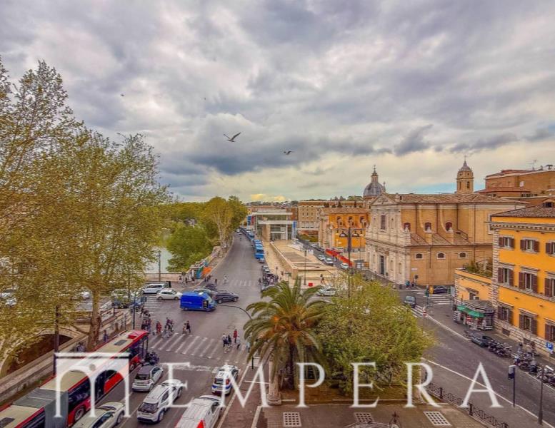 appartamento in vendita a Roma in zona Campo Marzio