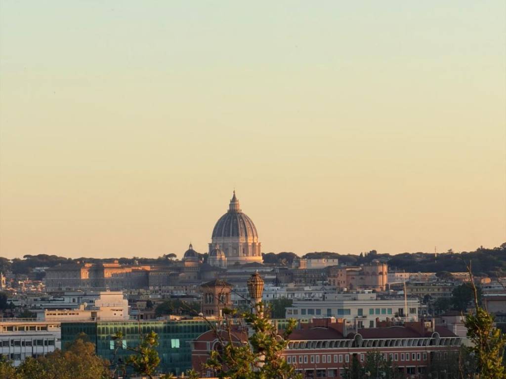 appartamento in vendita a Roma in zona Della Vittoria