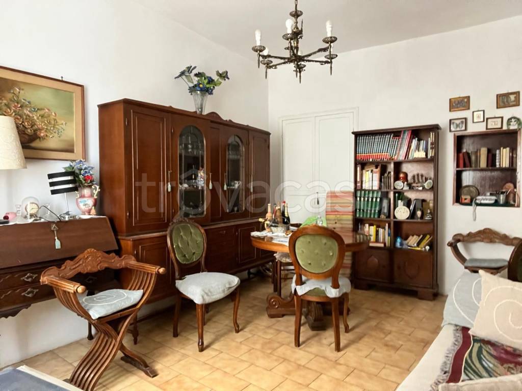 appartamento in vendita a Roma in zona Tuscolano