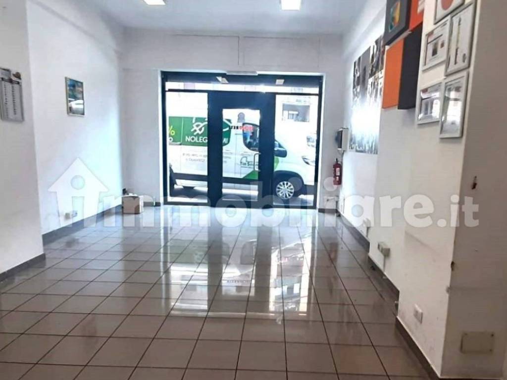 negozio in vendita a Roma in zona Gianicolense