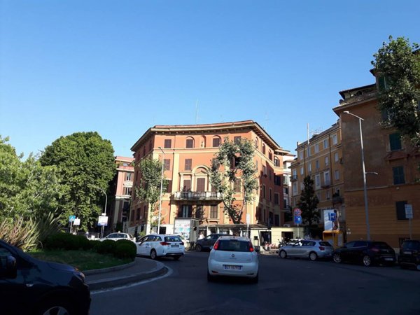 appartamento in vendita a Roma in zona Campo Marzio