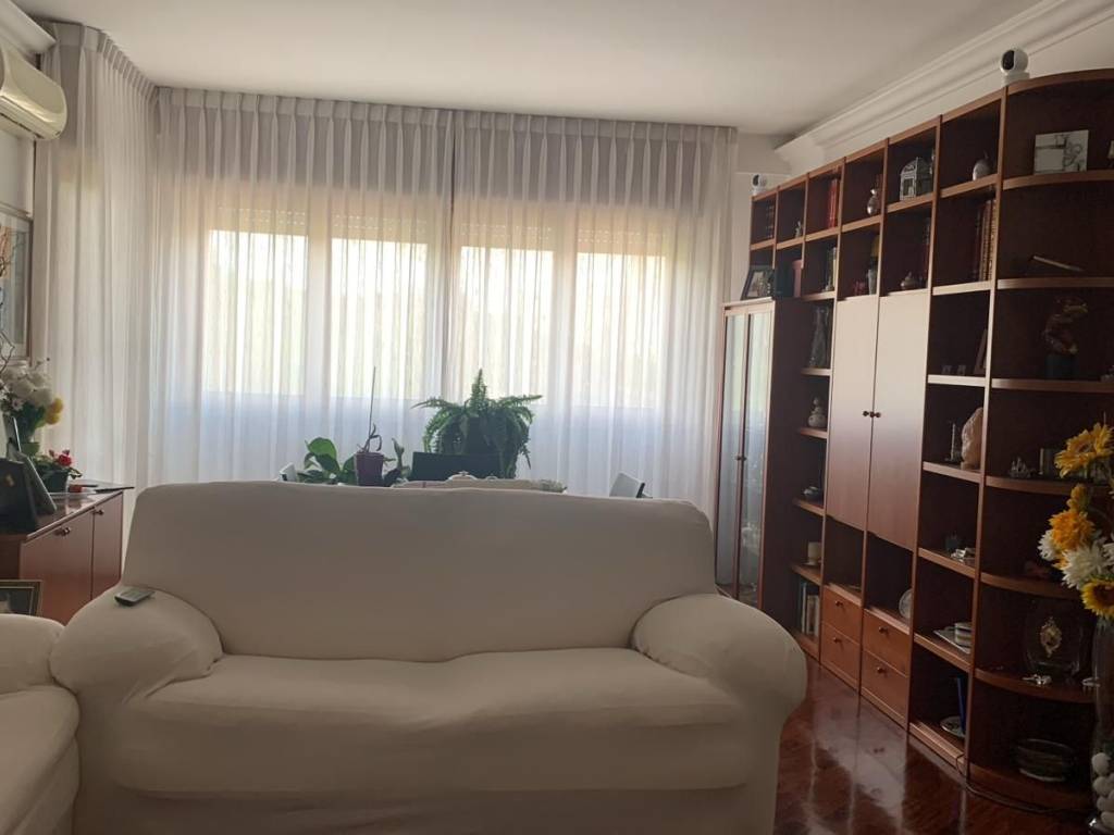 appartamento in vendita a Roma in zona Monte Sacro/Talenti