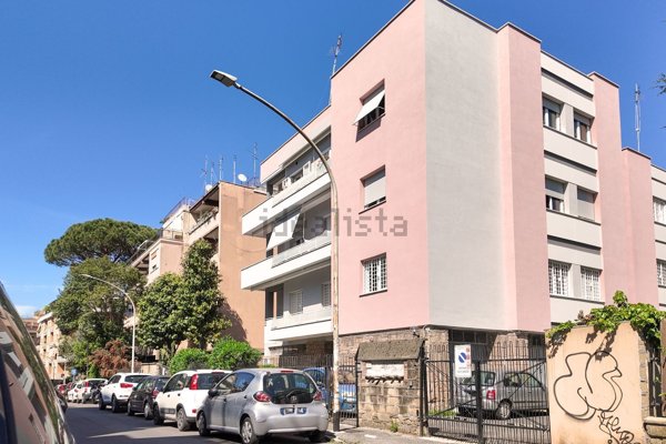 appartamento in vendita a Roma in zona Monte Sacro/Talenti