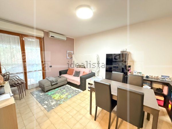 appartamento in vendita a Roma in zona Ardeatino