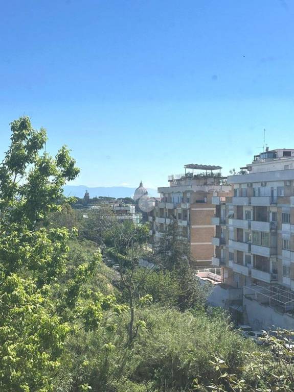 appartamento in vendita a Roma in zona Aurelio