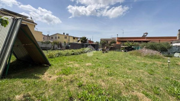 terreno agricolo in vendita a Roma in zona Piana del Sole