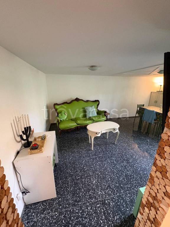 appartamento in vendita a Roma in zona Tuscolano