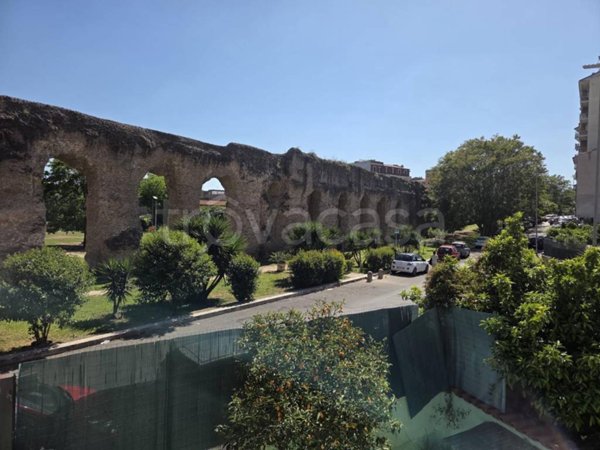 appartamento in vendita a Roma in zona Tuscolano