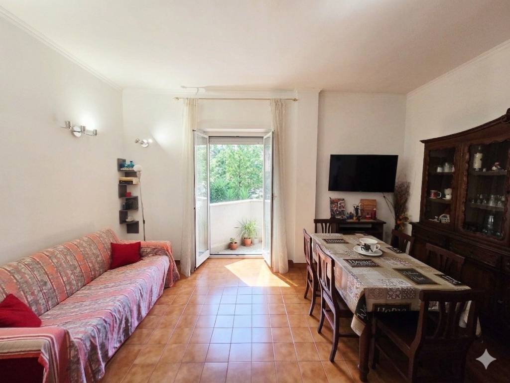 appartamento in vendita a Roma in zona Portuense