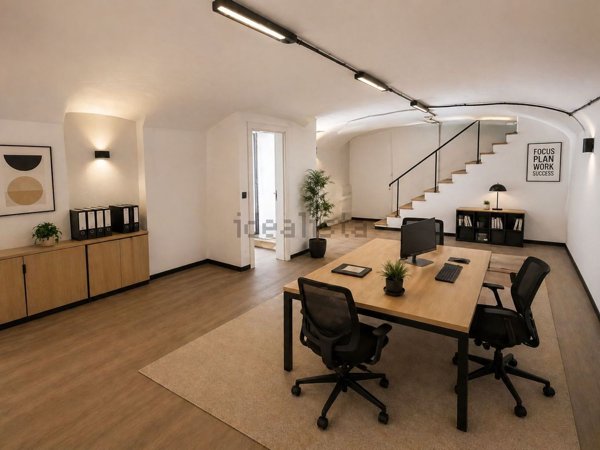 locale di sgombero in vendita a Roma in zona Appio Latino