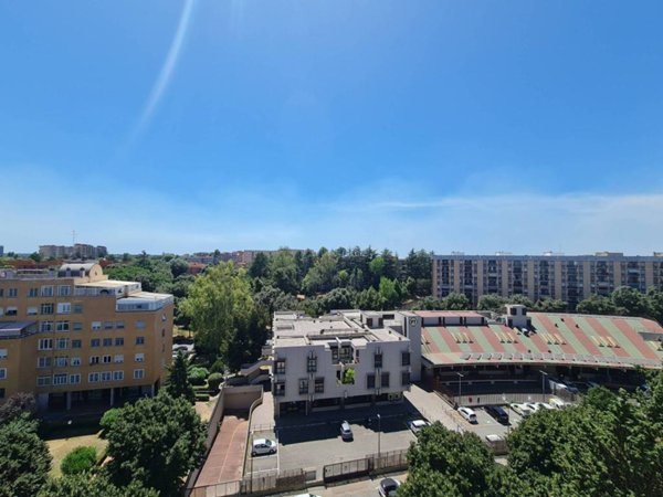 appartamento in vendita a Roma in zona Spinaceto