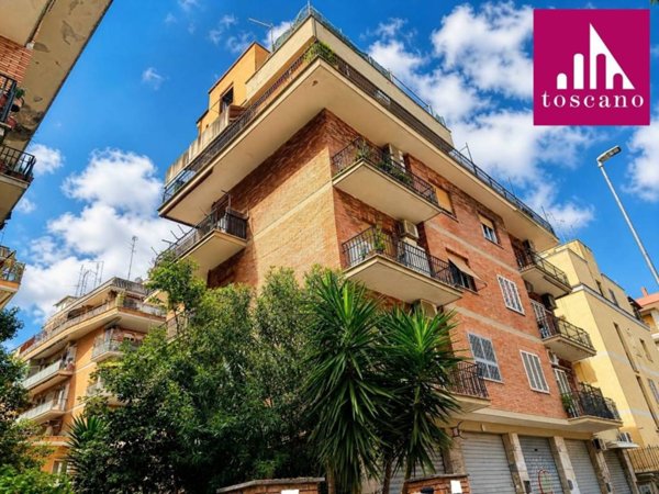 appartamento in vendita a Roma in zona Aurelio