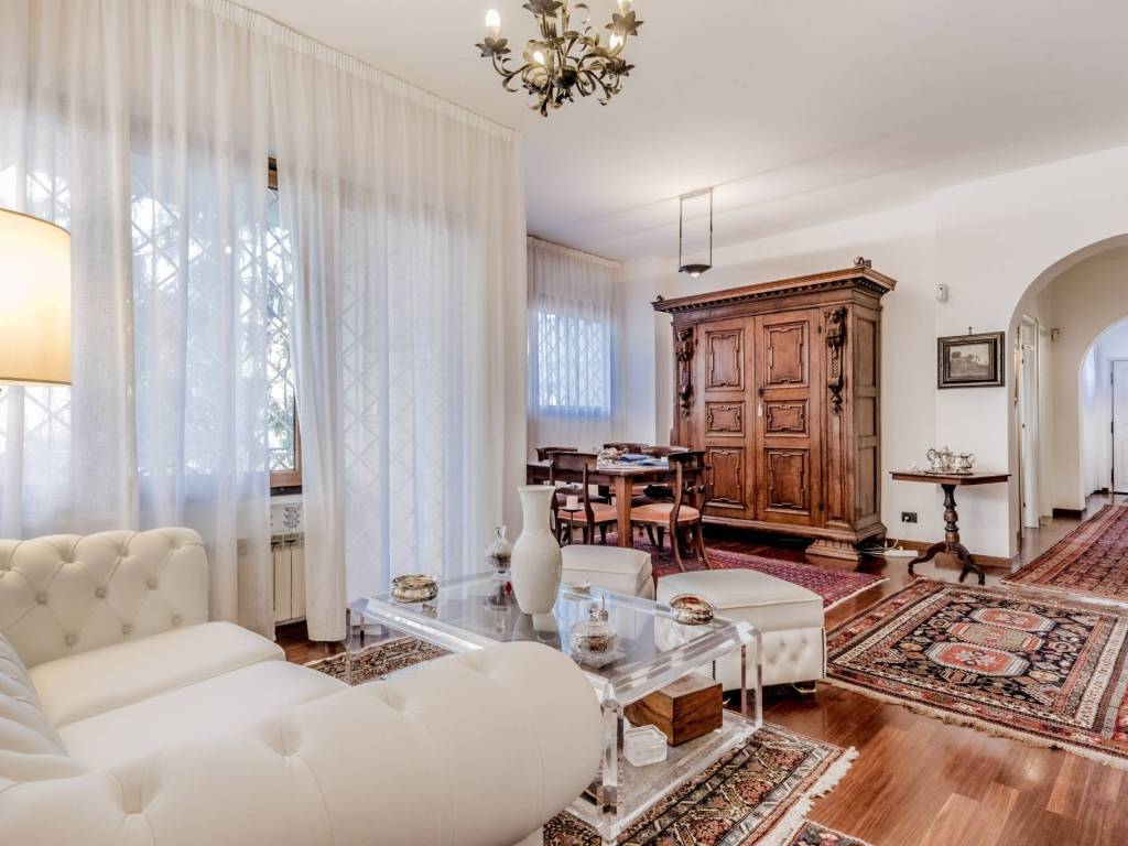 appartamento in vendita a Roma