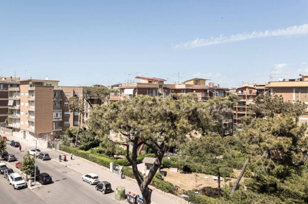 appartamento in vendita a Roma in zona Ostia