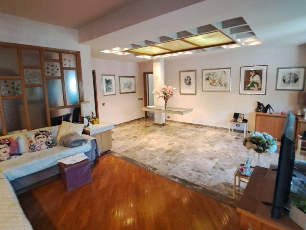 appartamento in vendita a Roma in zona Giuliano Dalmata