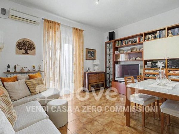 appartamento in vendita a Roma in zona Torre Angela