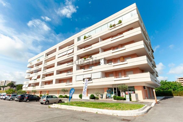 appartamento in vendita a Roma in zona Ponte di Nona