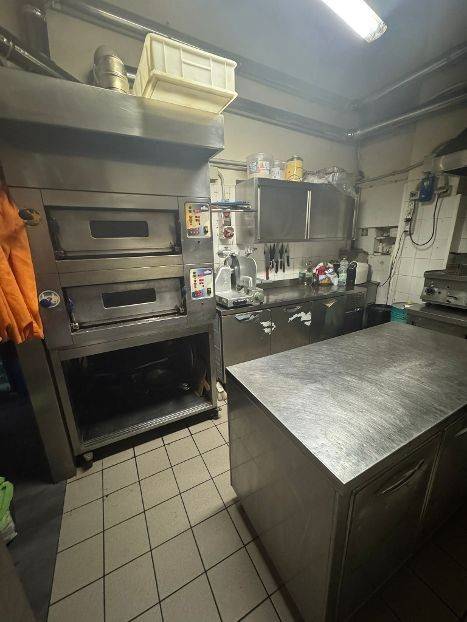 negozio in vendita a Roma in zona Monte Sacro/Talenti