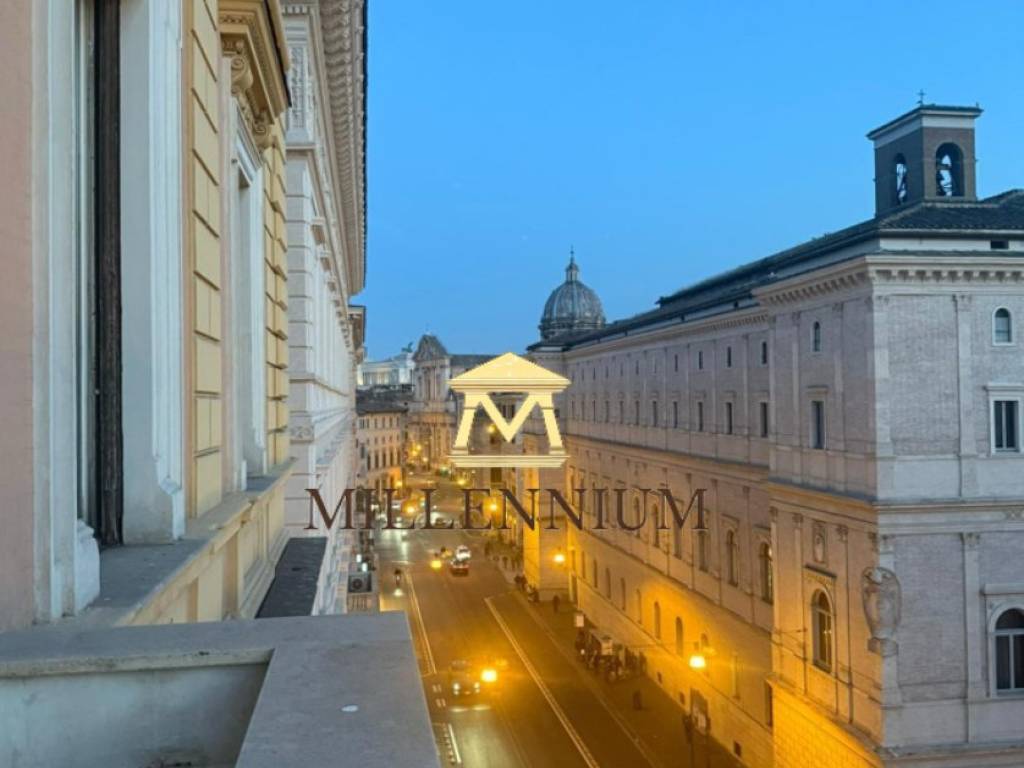 appartamento in vendita a Roma in zona Centro Storico