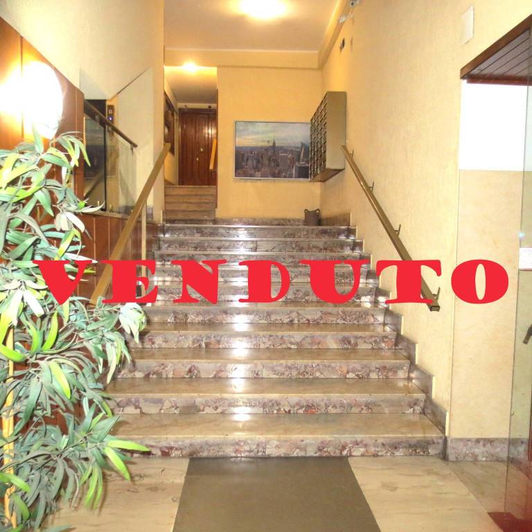 appartamento in vendita a Roma in zona Tuscolano