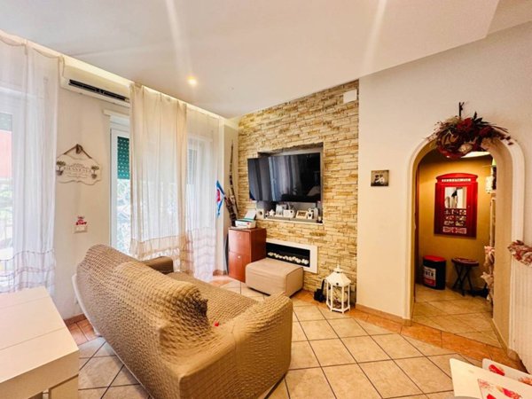appartamento in vendita a Roma in zona Ostia