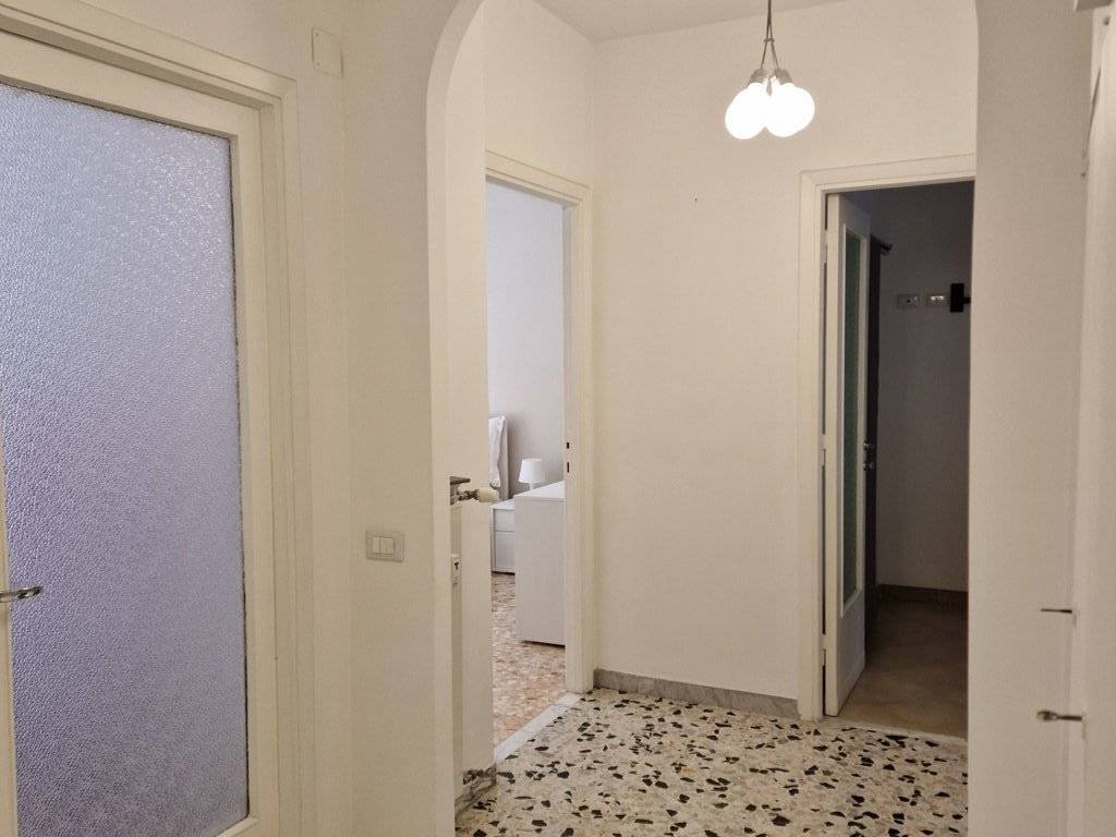 appartamento in vendita a Roma in zona Ostiense