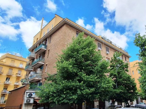 appartamento in vendita a Roma in zona Cinecittà