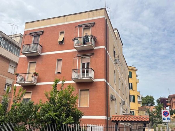 appartamento in vendita a Roma in zona Prenestino-Centocelle