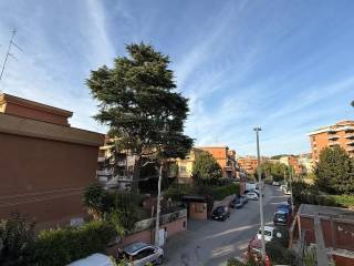 appartamento in vendita a Roma in zona Torre Gaia