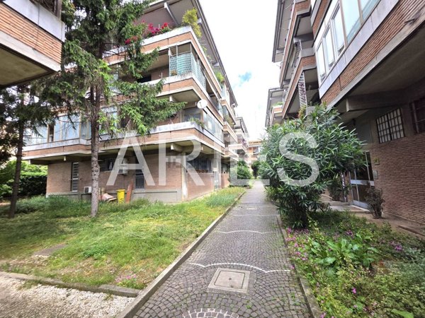 appartamento in vendita a Roma in zona Portuense
