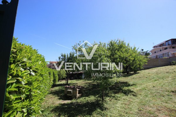 casa indipendente in vendita a Roma in zona Valle Muricana