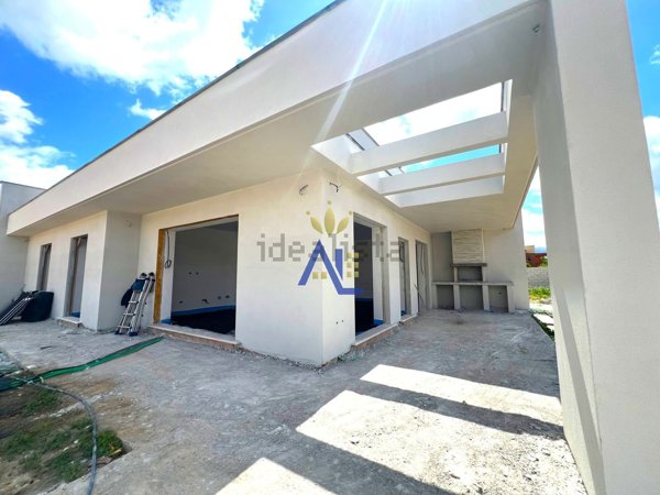 casa indipendente in vendita a Roma in zona Finocchio