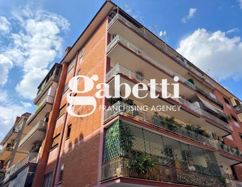 appartamento in vendita a Roma in zona Collatino