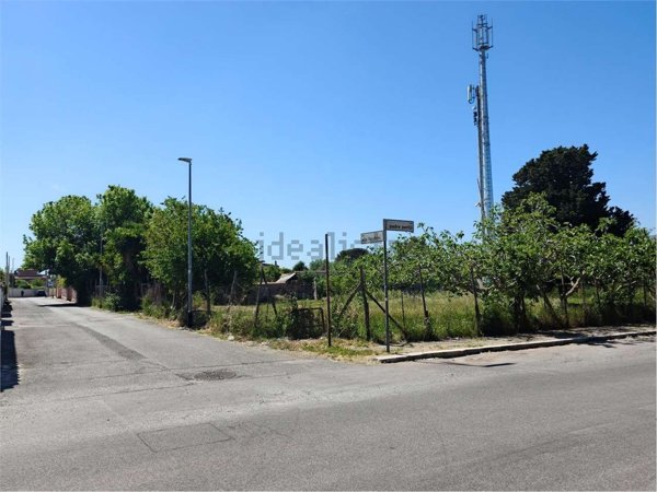 terreno edificabile in vendita a Roma in zona Axa