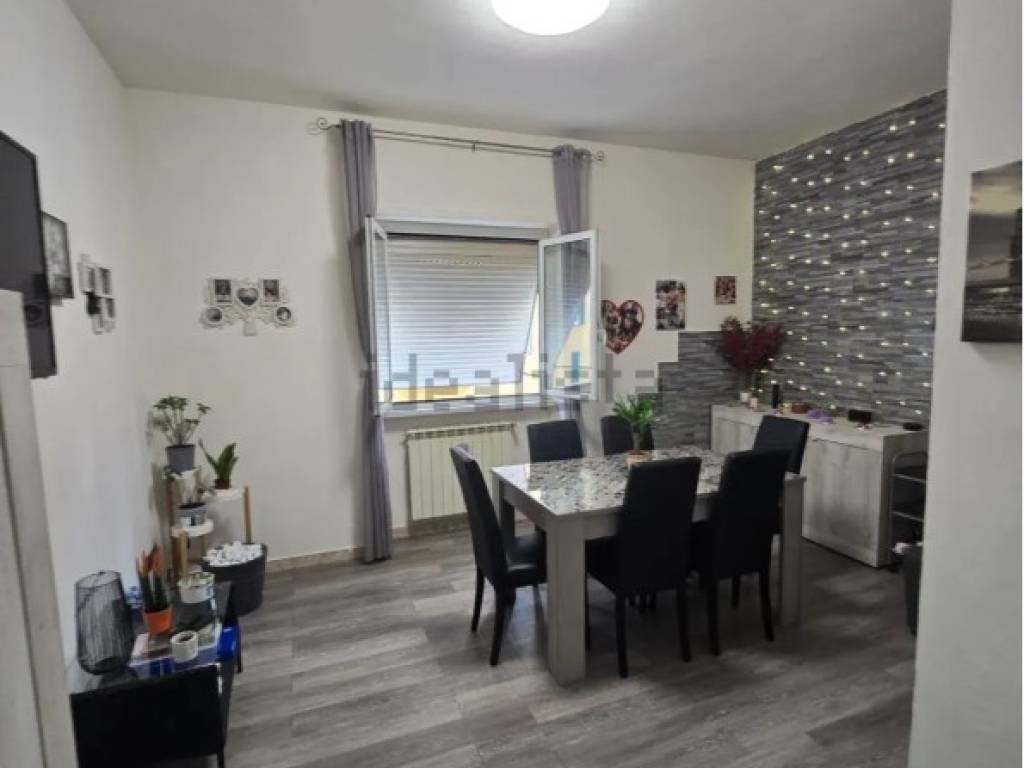 appartamento in vendita a Roma in zona Prenestino-Labicano
