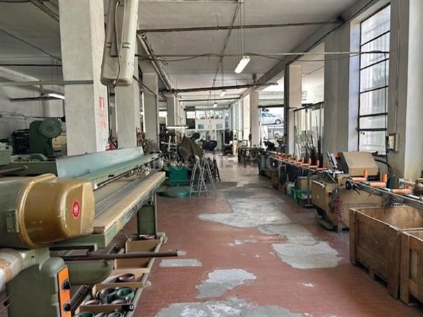 negozio in vendita a Roma in zona Primavalle