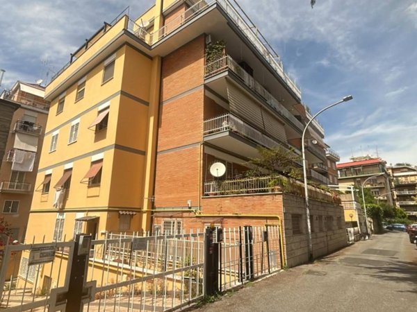 appartamento in vendita a Roma in zona Monte Sacro/Talenti