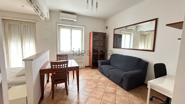 casa indipendente in vendita a Roma in zona Tuscolano