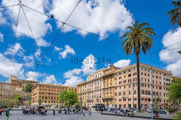 appartamento in vendita a Roma in zona Rione Borgo