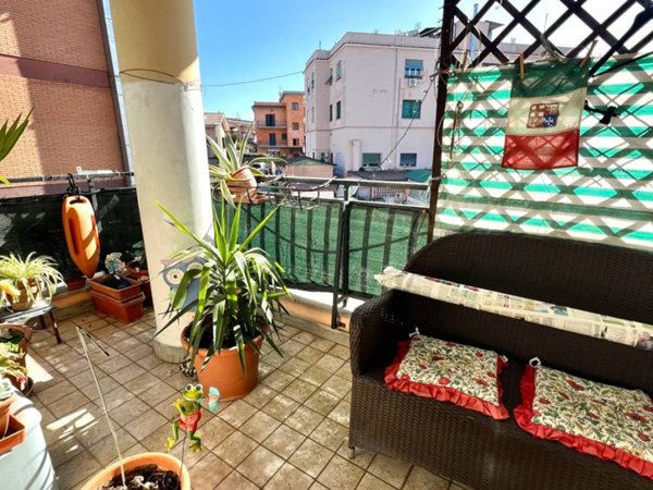 appartamento in vendita a Roma in zona Borghesiana