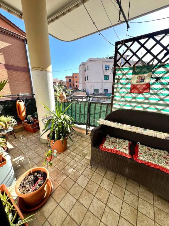 appartamento in vendita a Roma in zona Borghesiana