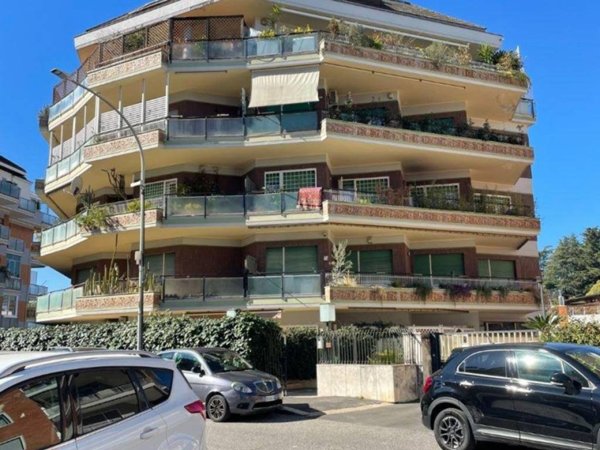 appartamento in vendita a Roma in zona Grottarossa