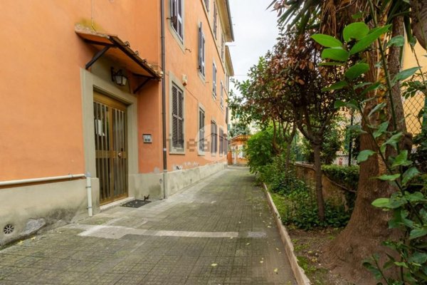 appartamento in vendita a Roma in zona Ostiense