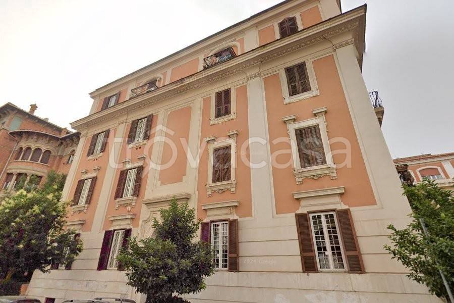 appartamento in vendita a Roma in zona Nomentano