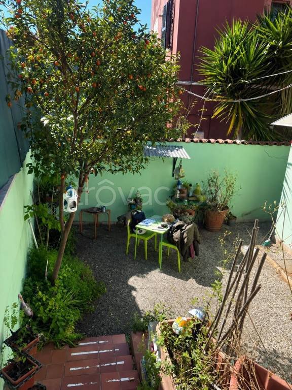 appartamento in vendita a Roma in zona Tuscolano