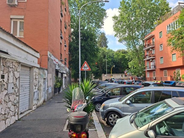 appartamento in vendita a Roma in zona Gianicolense
