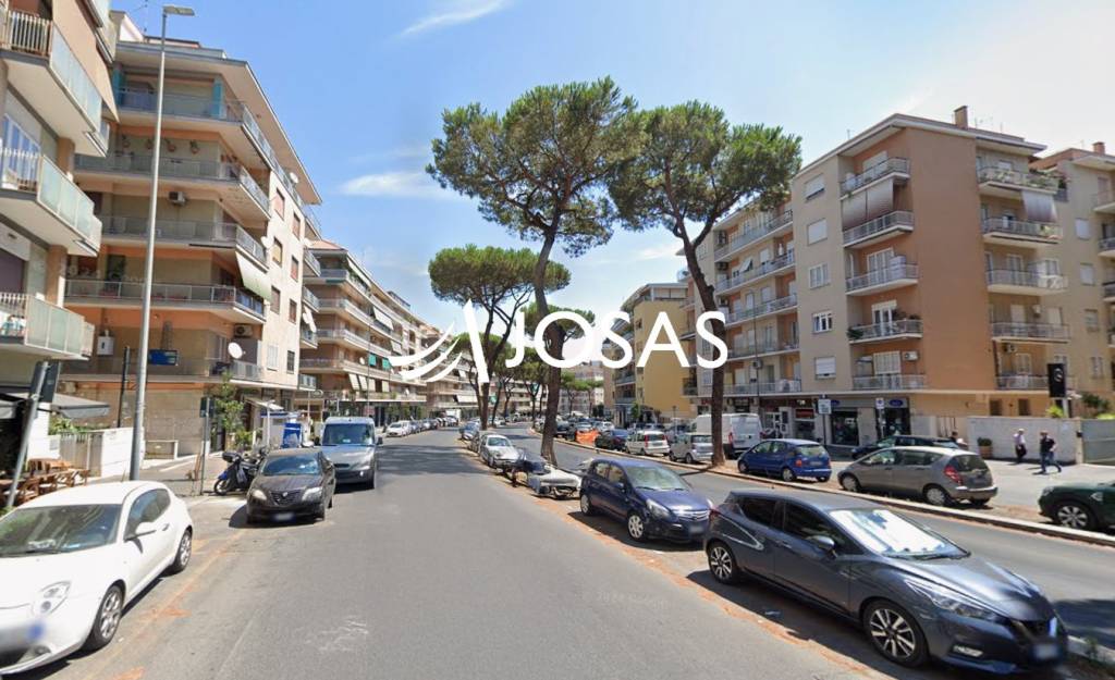 negozio in vendita a Roma in zona Aurelio