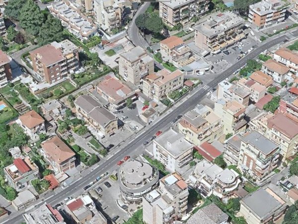 negozio in vendita a Roma in zona La Pisana