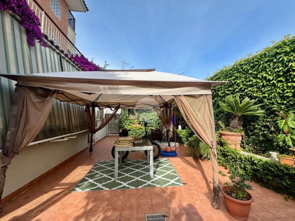 casa indipendente in vendita a Roma in zona La Pisana